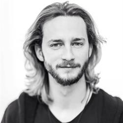 Maciej Adamczyk, Kraków godziny otwarcia