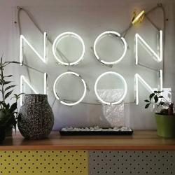 NOON//NOON, Warszawa godziny otwarcia