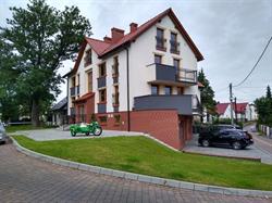 Apartamenty pod Jesionem, Zator godziny otwarcia