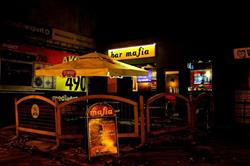 Bar Mafia, Brzeg godziny otwarcia