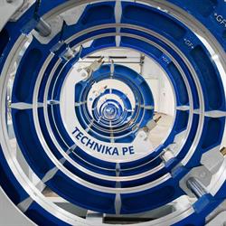 Technika PE, Tuchom godziny otwarcia