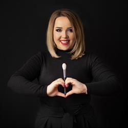 Bulineska Make-Up Studio, Świecie godziny otwarcia