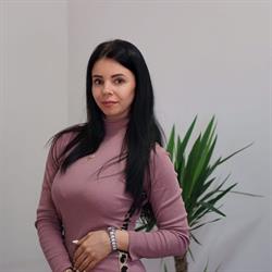 JULIA NAILS STUDIO Salon Paznokci Manicure i Pedicure Hybrydowy Żelowy Łódź, godziny otwarcia