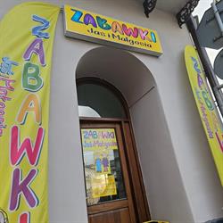 Jaś i Małgosia - zabawki, Przemyśl godziny otwarcia