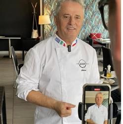 Antonio, Szałsza godziny otwarcia