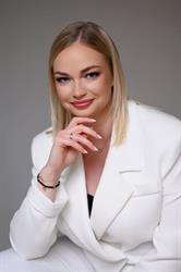 Pośrednictwo Ubezpieczeniowe Ilona Ciećwierz, Sława godziny otwarcia