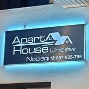 Apart-House Uniejów, godziny otwarcia