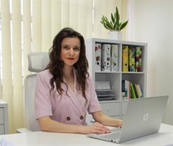 Dietetyk kliniczny, psychodietetyk mgr Klaudia Grochal - dietetyk Częstochowa i online, godziny otwarcia