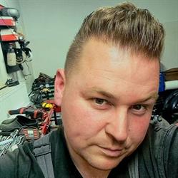 Adam Urbański Auto-Music, Lubanie godziny otwarcia