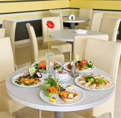 Restauracja Port8 w Osjakowie, Osjaków godziny otwarcia