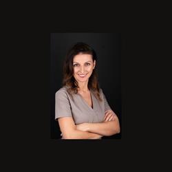 Dentyści z pasją Stomatologia Rodzinna Milena Łapaj-Sarnik, Myszków godziny otwarcia
