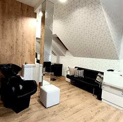 Keratyna Studio, Zielonki godziny otwarcia