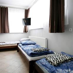 " HOTELIK ZIELONKA " -- POKOJE DLA FIRM I TURYSTÓW WARSZAWA, Zielonka godziny otwarcia