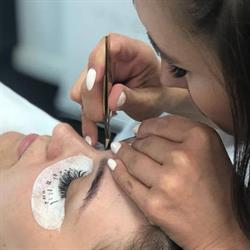 Dr Lashes, Szczecin godziny otwarcia