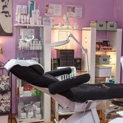 SALON KOSMETYCZNY "EWA", Oleśnica godziny otwarcia