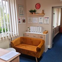Avalon School of English, Radom godziny otwarcia