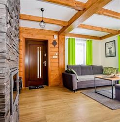 Domki na Budzu z Jacuzzi, Czerwienne godziny otwarcia