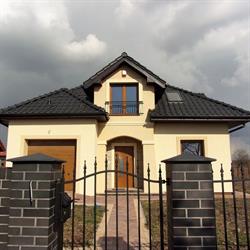 Achard, Szczodre godziny otwarcia