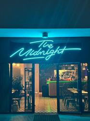 The Midnight Warka, godziny otwarcia