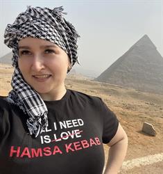 Hamsa Kebab, Przytyk godziny otwarcia