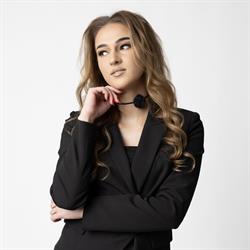 Julia Kałach Szkolenia & Stylizacja paznokci, Koźminek godziny otwarcia