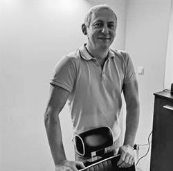 Jacek Sobkowiak "Auto-Fryz", Wiry godziny otwarcia