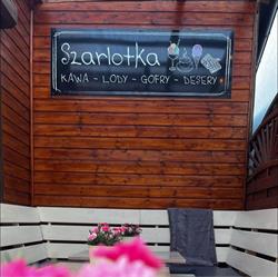 Szarlotka, Karwia godziny otwarcia