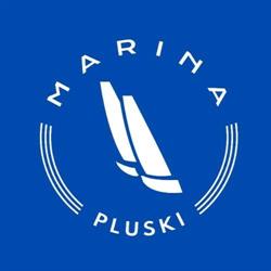 Marina Pluski, godziny otwarcia