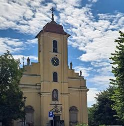 Fara Pleszew, godziny otwarcia