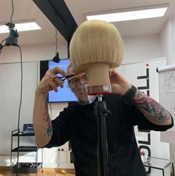 Born For Hair, Kielce godziny otwarcia
