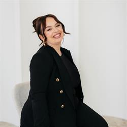 Natalia Marczak wizaż i stylizacja brwi, Kalinówka godziny otwarcia
