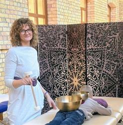 Integracja sensoryczna i masaż dźwiękiem, Centrum terapii "Pod dachem nieba", Suwałki godziny otwarcia