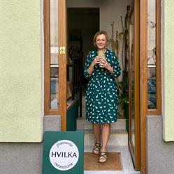 HVILKA sklep z ceramiką, pracownia ceramiczna, ceramika na prezent, porcelana, Warszawa godziny otwarcia
