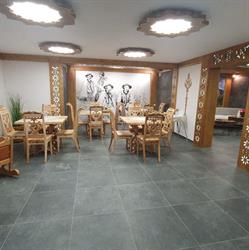 Willa Kobiela, Witów godziny otwarcia